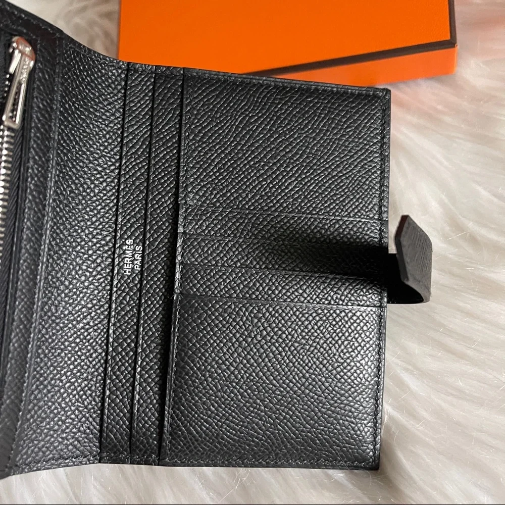 New Hermès So Black Bearn Compact monochrome Wallet